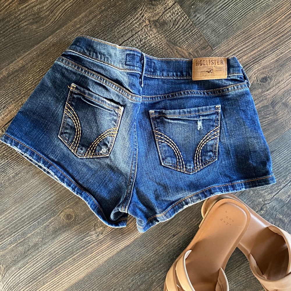 Denim shorts - Picture 2 of 3